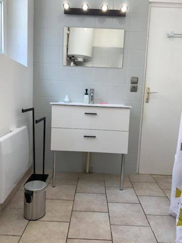 Ferienwohnung Studio Paul - Terrasse - Parking Gratuit - Need And Co Blois Exterior foto